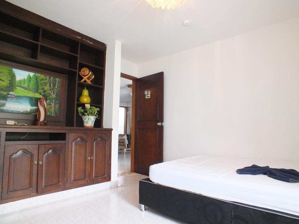 Hostal Casa Paraiso Medellin Room photo