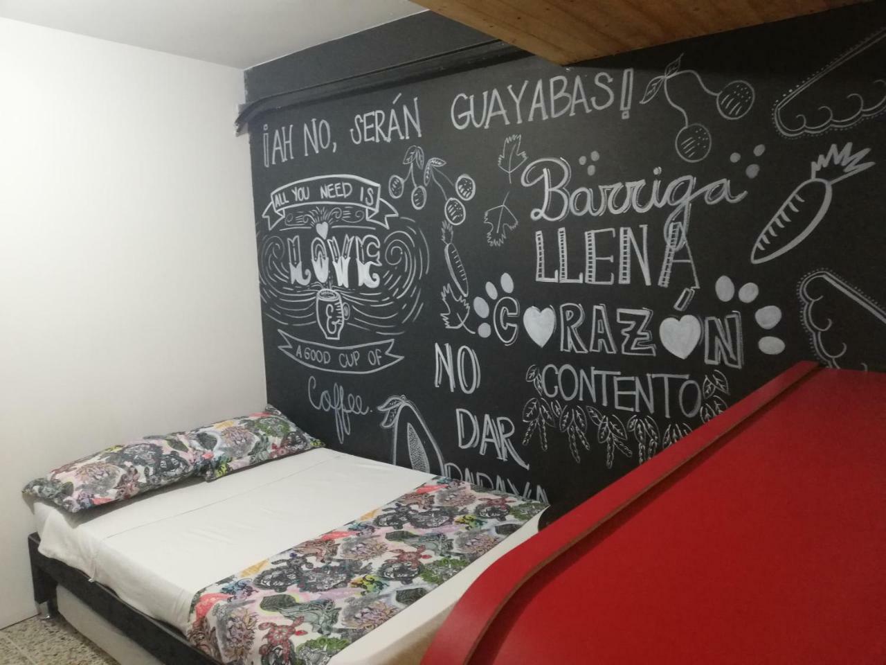 Hostal Casa Paraiso Medellin Exterior photo